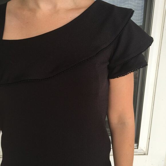 Banana Republic Off the Shoulder Black Blouse XS - Picture 2 of 8